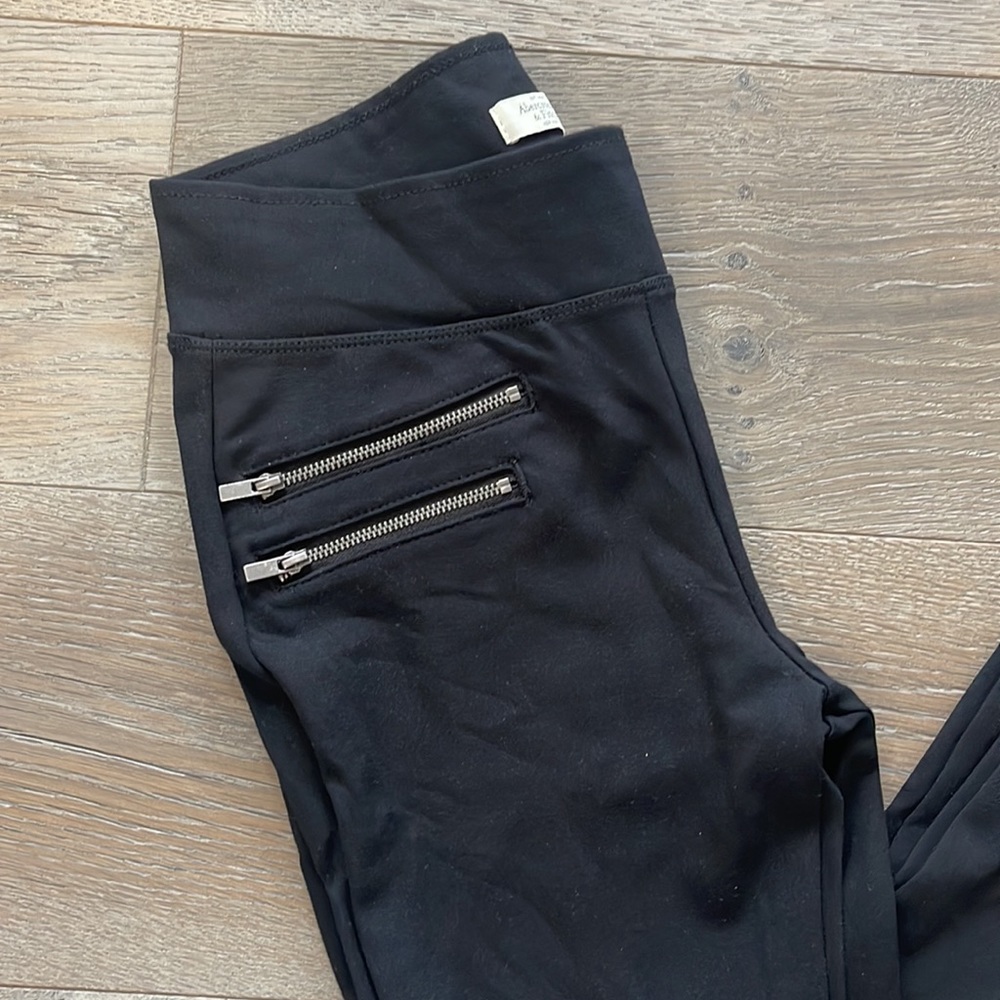 Abercrombie & Fitch Black Moto Leggings -Small - Picture 2 of 8